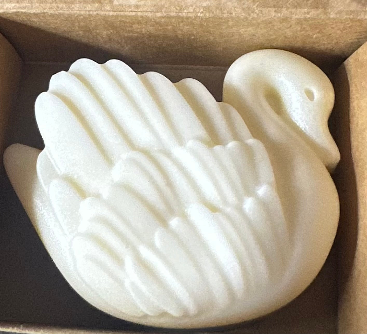 Love Swan Wax Melt (Custom) (1 Count) (unboxed, no lace)